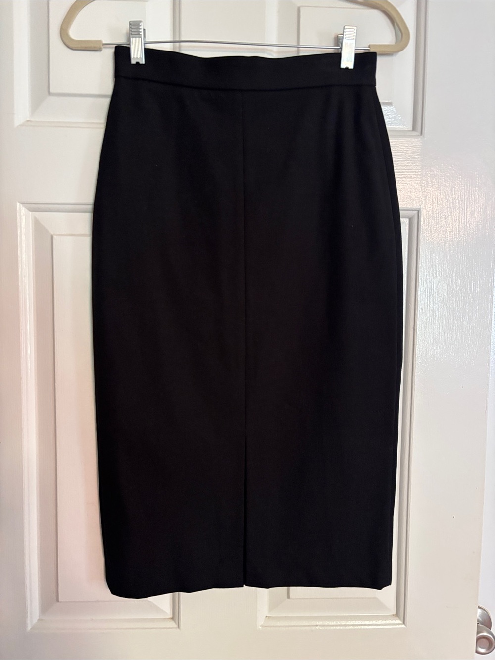 Banana Republic Black Pencil Skirt - Tailored Midi